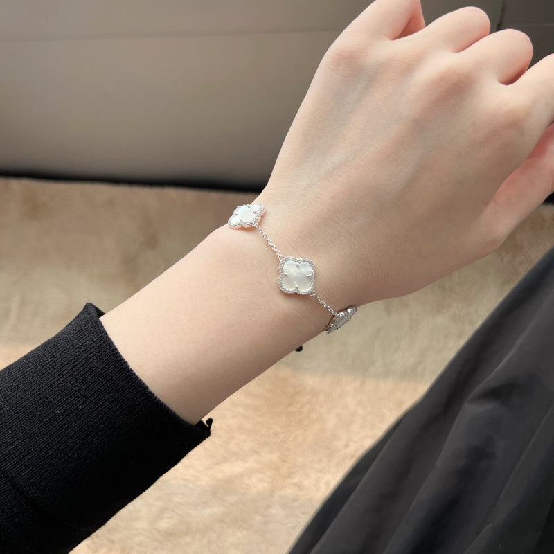 Pearl Clover Bracelet